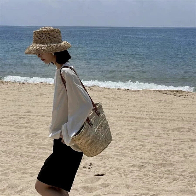 ラフィア草の手編みハット 大つば 写真映え確定の夏アイテム