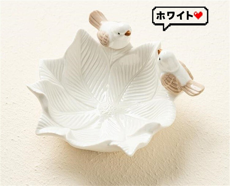 小鳥と葉っぱのアクセサリートレイ（ホワイト） 陶器製